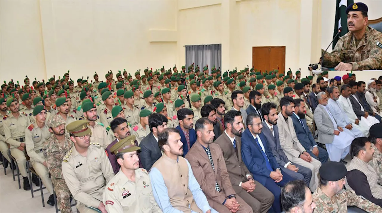 Pakistan Army Chief emphasizes development and prosperity of Balochistan