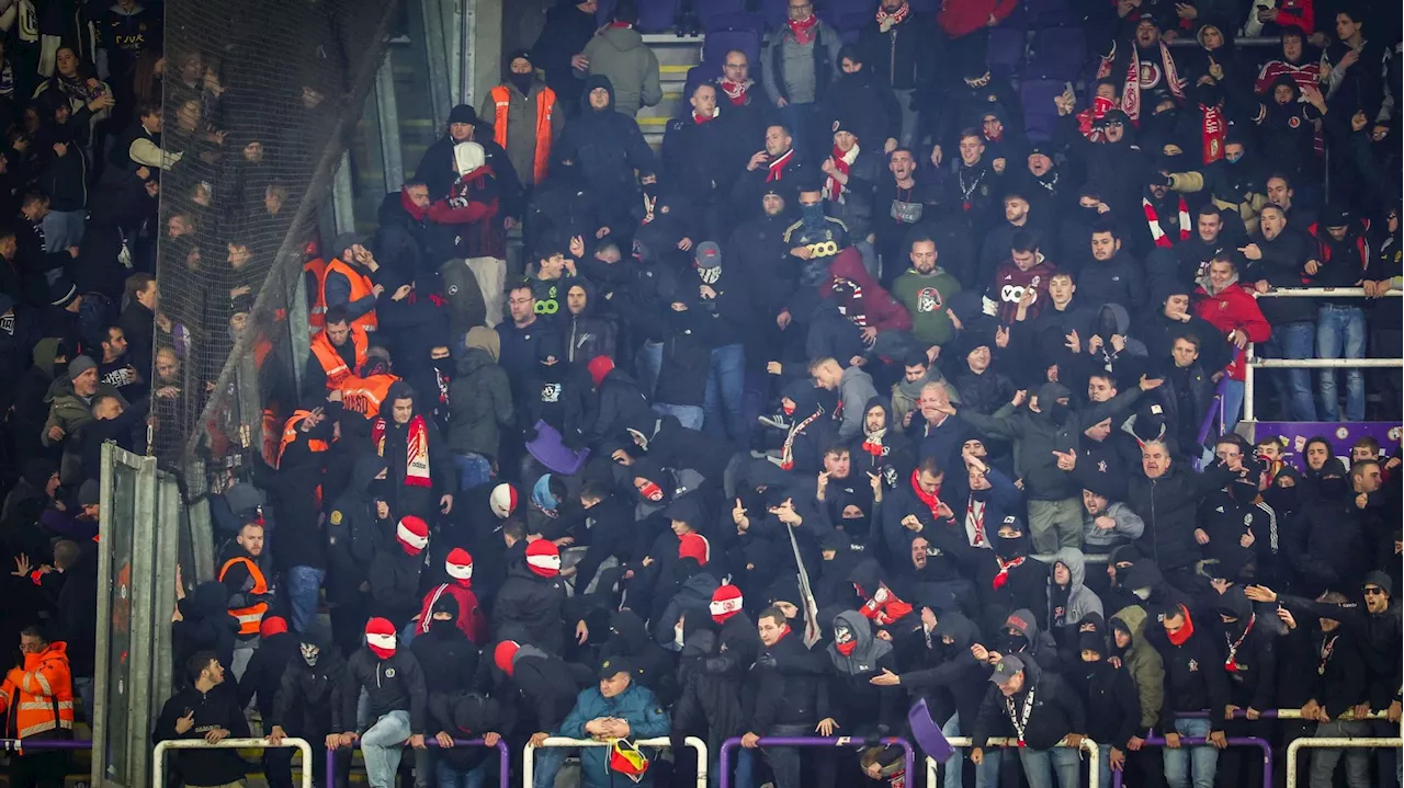 Anderlecht et le Standard devront jouer chacun un match à huis clos à domicile