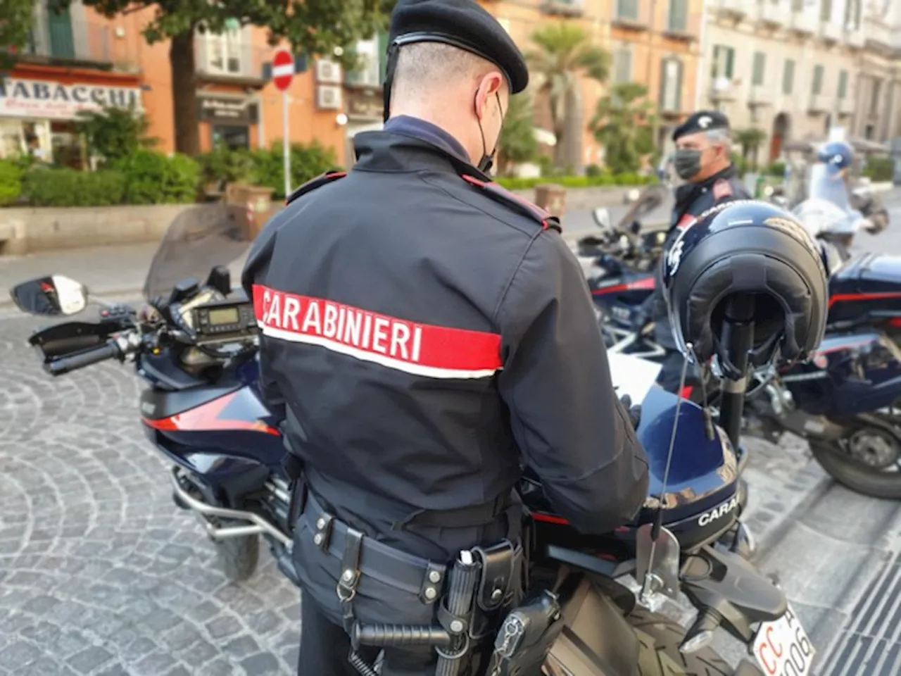 Tre giovani torturati per ore, quattro persone arrestate