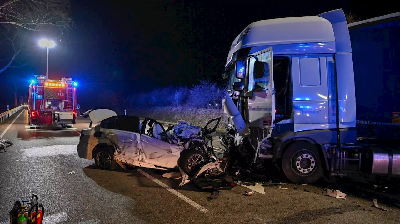 Ein Todesfall bei schwerem Unfall auf der B17 bei Landsberg