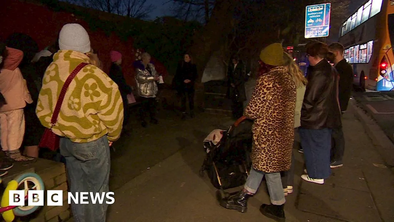 Hull march to remember women killed by men