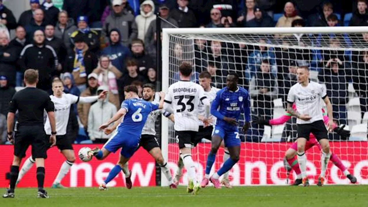 Cardiff stun Ipswich with two late goals