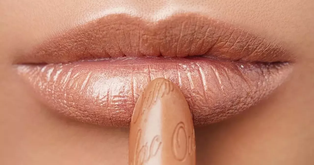 Shoppers 'ditch' Charlotte Tilbury for 'long lasting' £7 Amazon lipstick