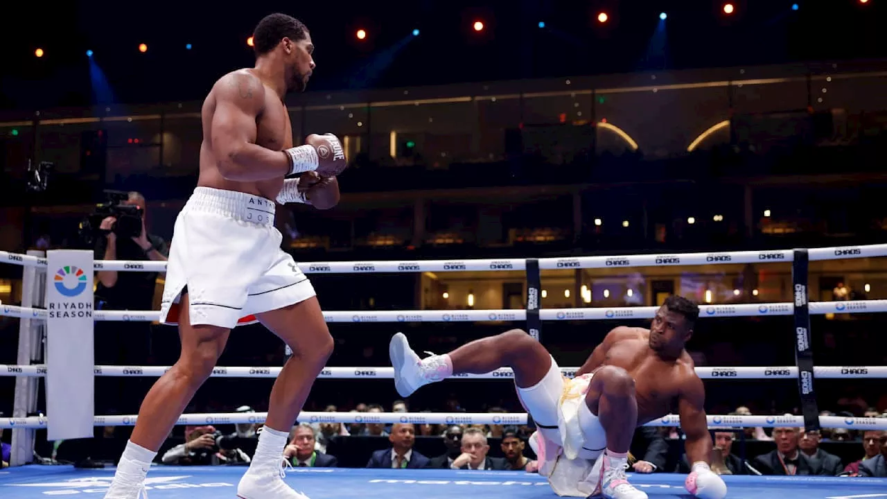 Boxen: Anthony Joshua knockt Francis Ngannou nach 2 Runden aus!