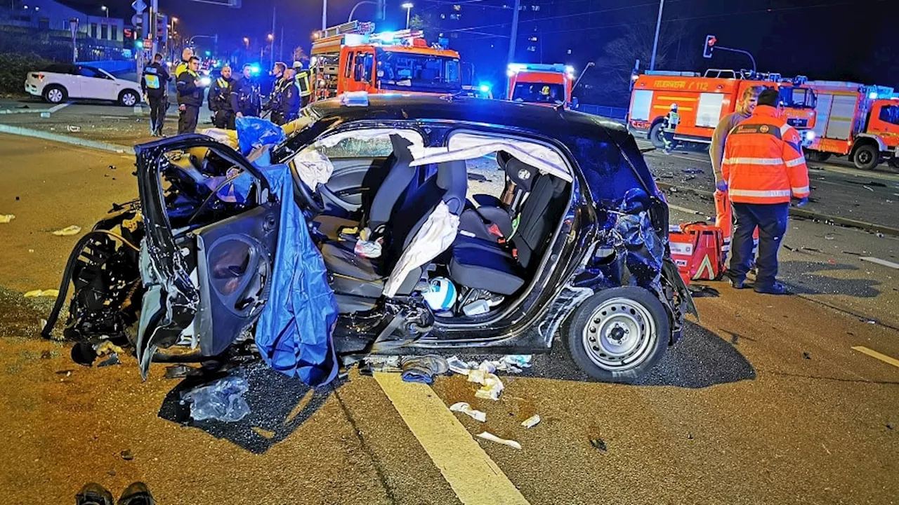 Mülheim: Mordkommission ermittelt – Mutter (46) stirbt bei Unfall