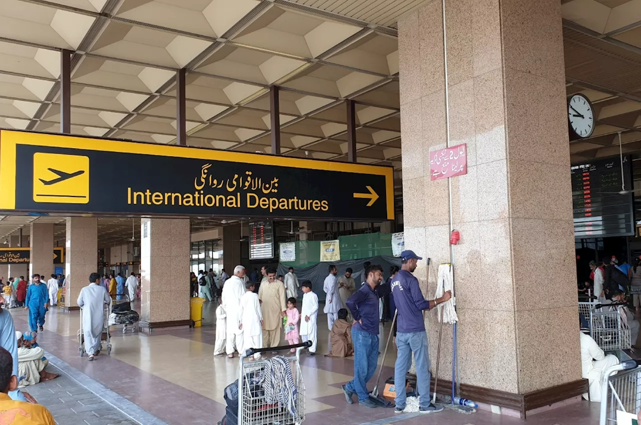 FIA offloads passenger at Karachi airport over fake travel document