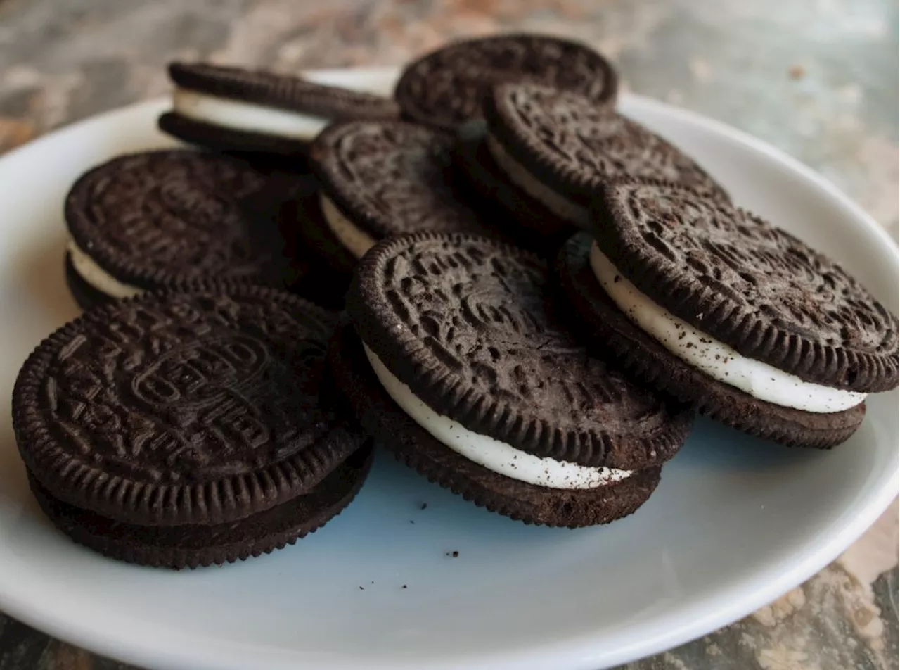 Today in History: Oreo sandwich cookies introduced