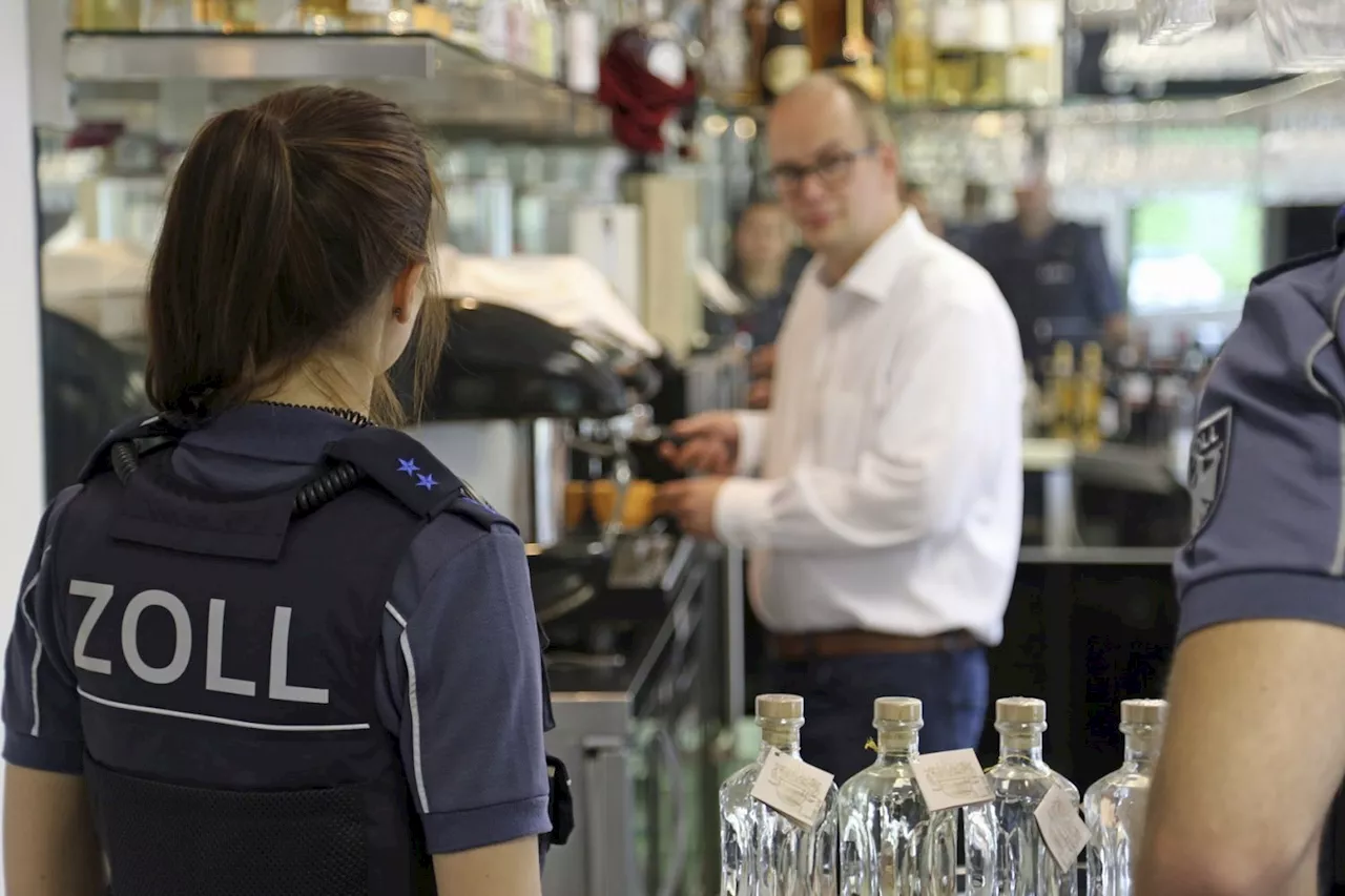 Fluchtversuch und Festnahmen bei Kontrolle in Bochum - Zoll beendet illegalen Aufenthalt und illegale Beschäftigung