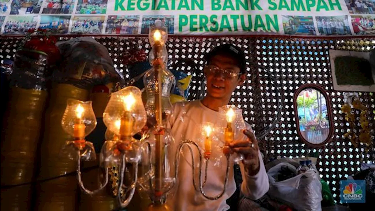 Potret Pengolahan Sampah Plastik di Jakarta, Cuannya Bikin Ngiler!