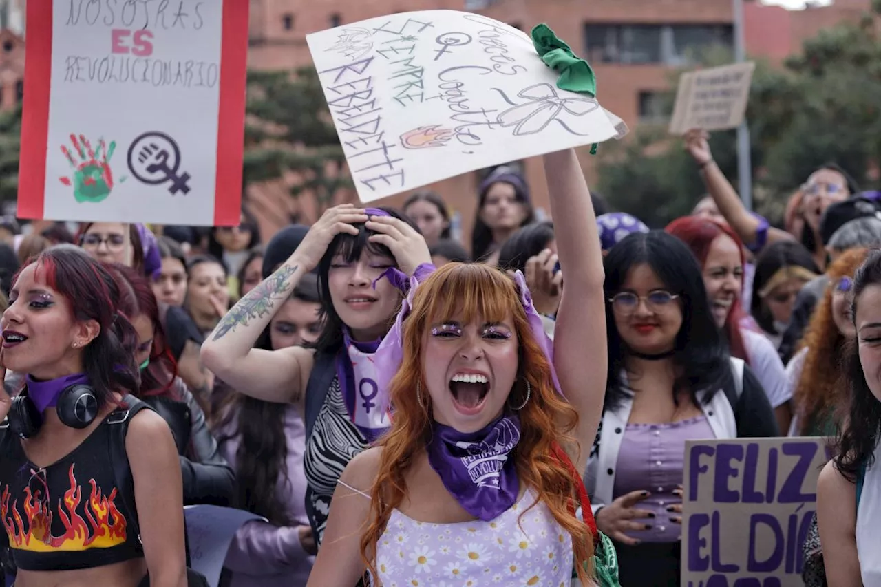 Última hora del Día Internacional de la Mujer y las marchas en México, Argentina, España y más, en vivo