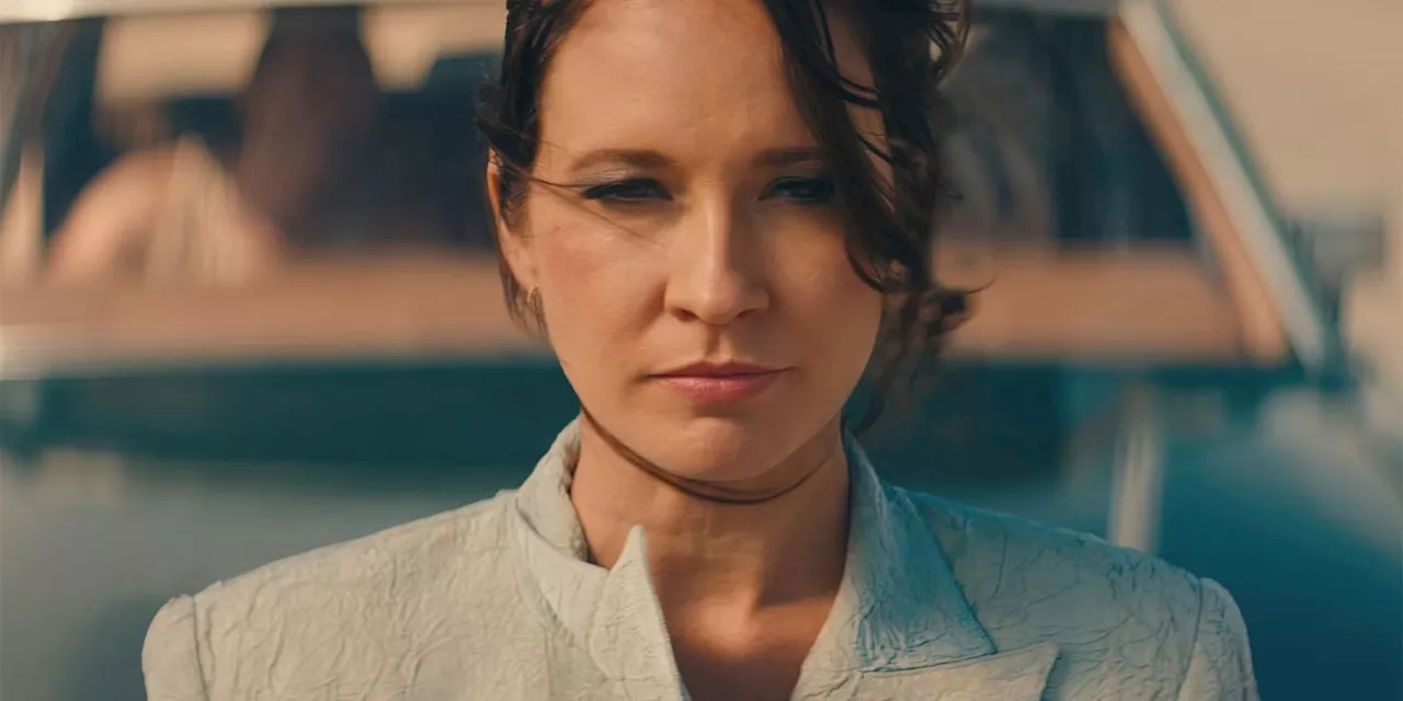 'Neo-Dome' Trailer — Anna Camp Takes a Dangerous Ride to Utopia