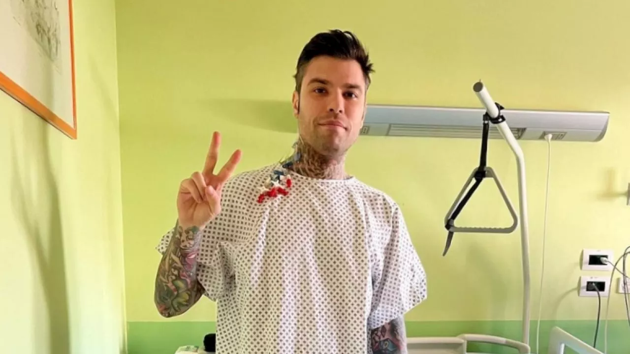 Fedez, parla il chirurgo che gli asportò il tumore: 'Avevamo un accordo, lo ha mantenuto per 48 ore'