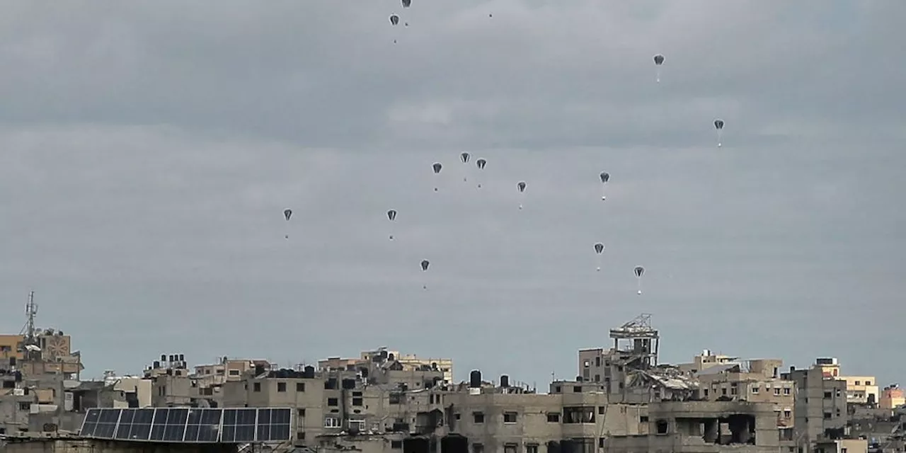 Five Gazans Killed by US Aid Airdrops as Biden Faces Backlash Over 'Gimmicks'