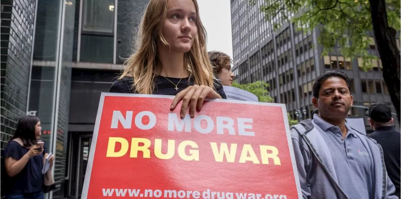 Showing 'Better, More Just World Is Possible,' Oregon Decriminalizes Low-Level Possession of All Drugs