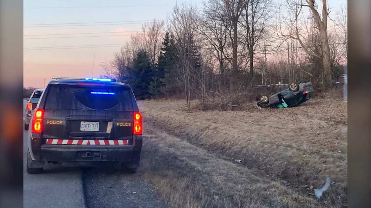 No injuries after single-vehicle rollover on Hwy. 401 in eastern Ontario