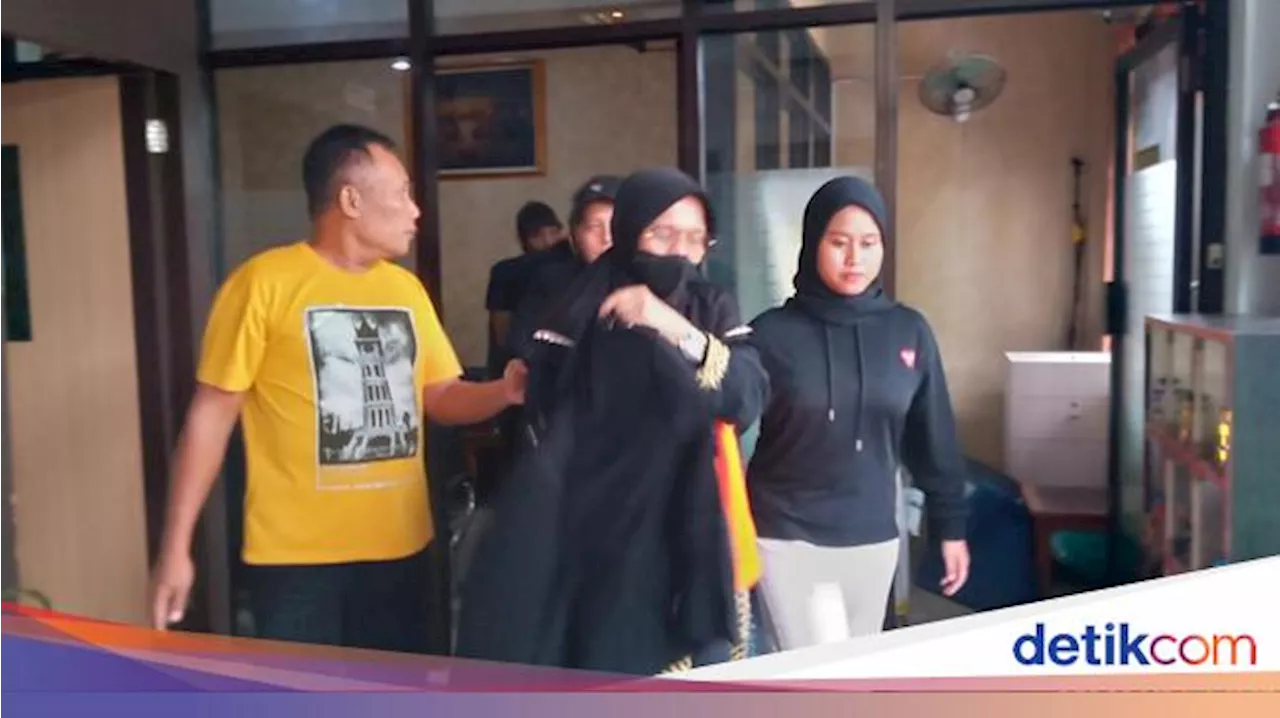 Kejari Klaten Tangkap Bu Guru Buron Penipu Perusahaan Korea Rp 2,1 M