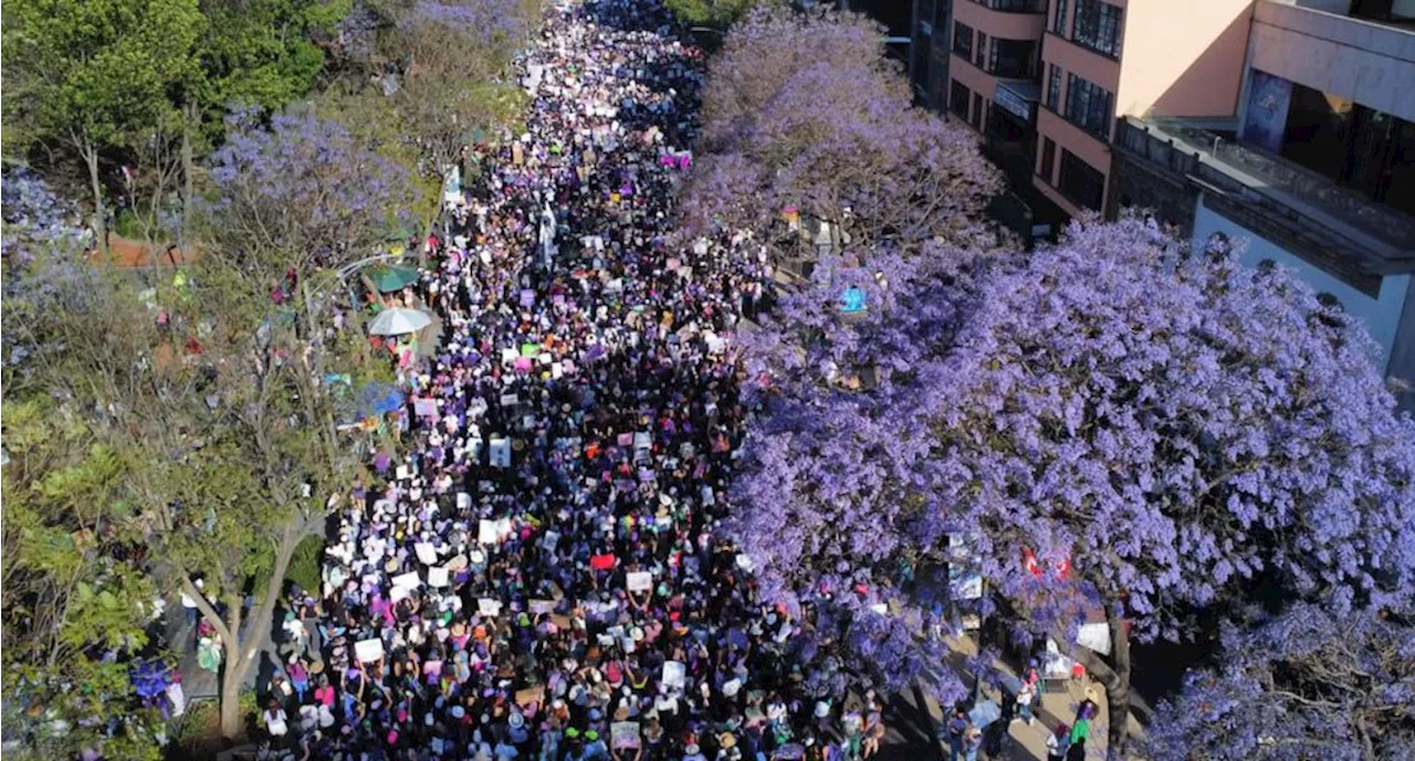 Más de 180 mil mujeres marcharon este 8M en la CDMX, reporta Policía capitalina