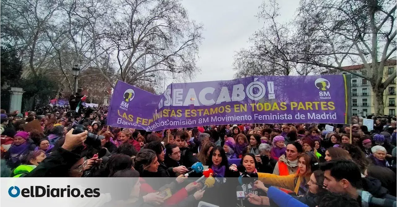 Contra El Negacionismo Y Recordando A Palestina Comienza La Manifestación De La Comisión 8m En 1210