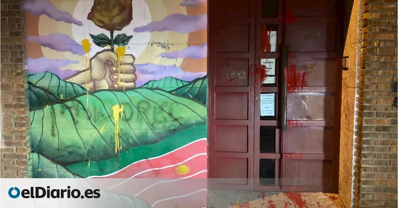 Vandalizan la sede del PSOE de Zamora con huevos de pintura roja y amarilla