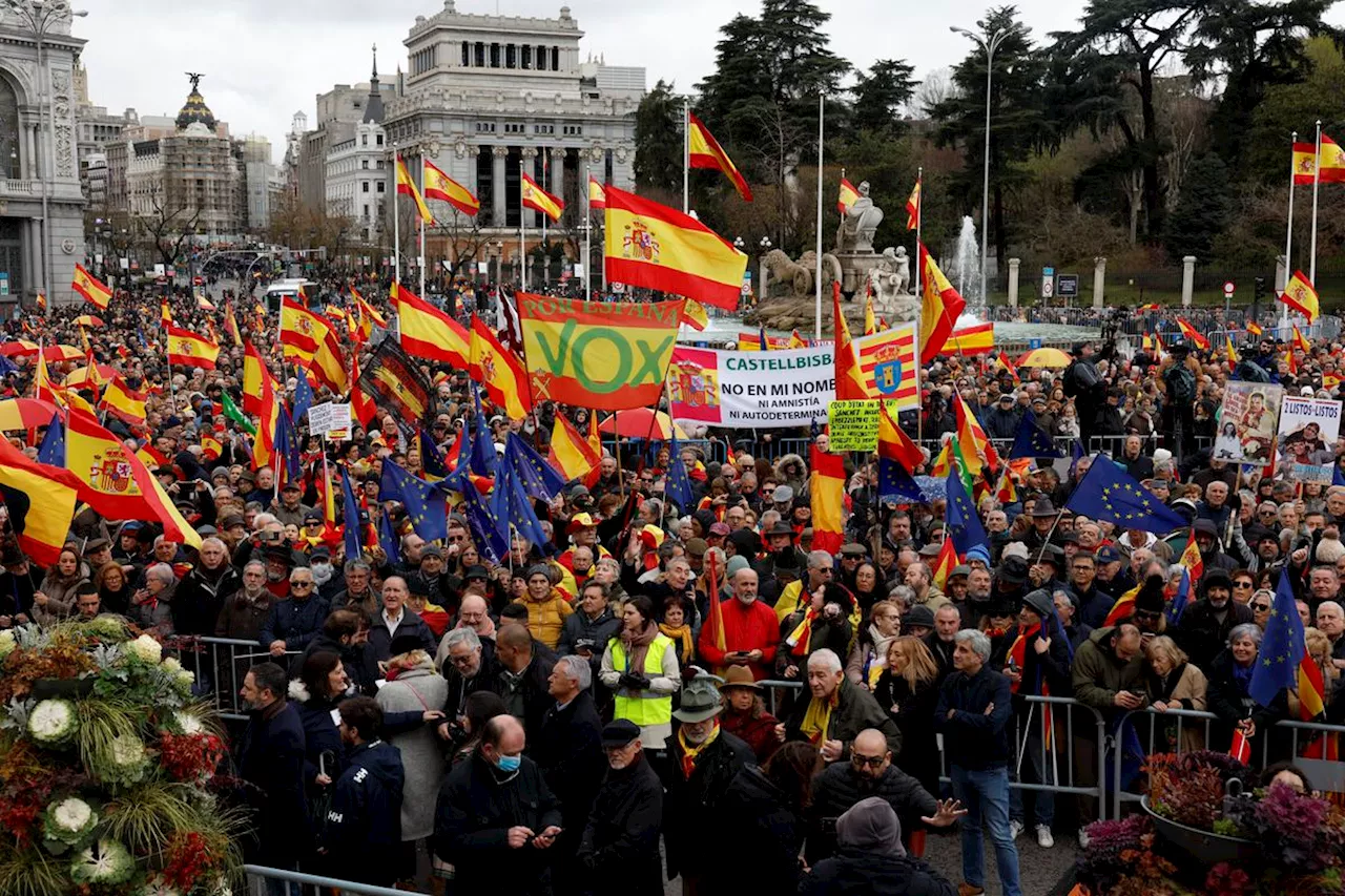 Últimas noticias de la manifestación contra el Gobierno en Madrid, en directo | Miles de personas se concentran en Madrid para pedir la dimisión de Sánchez