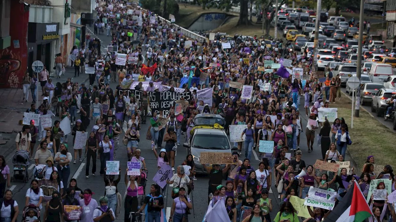 Así fueron las marchas en Bogotá por el Día Internacional de la Mujer