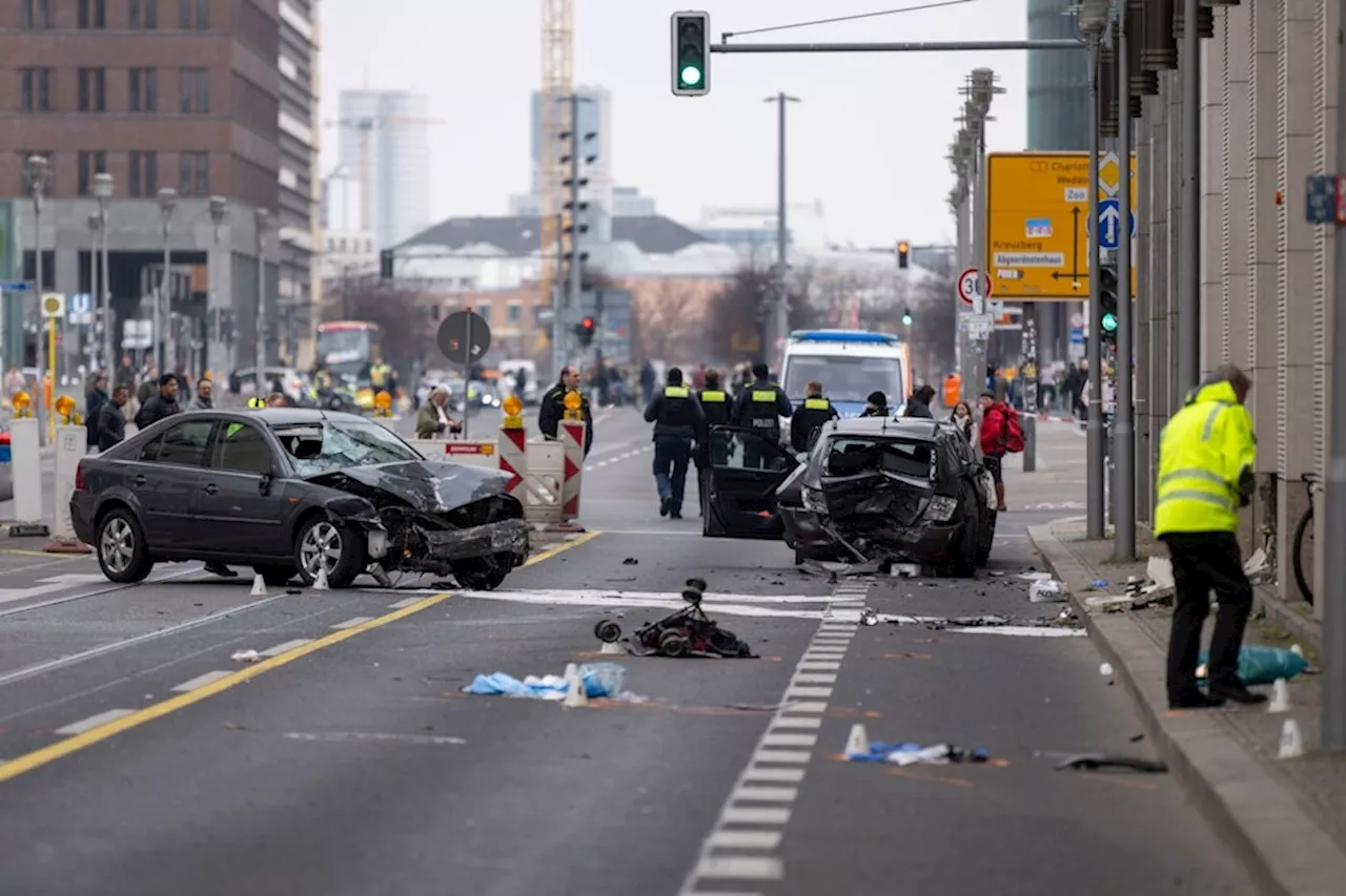 Schwerer Unfall in Berlin - 41-jährige Mutter gestorben