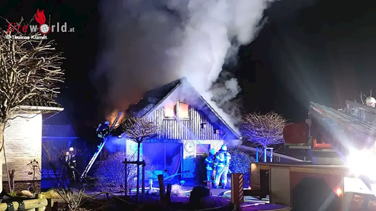 D: Feuer vernichtet Garagenanbau in Walsrode → Wohnhaus kann geschützt werden