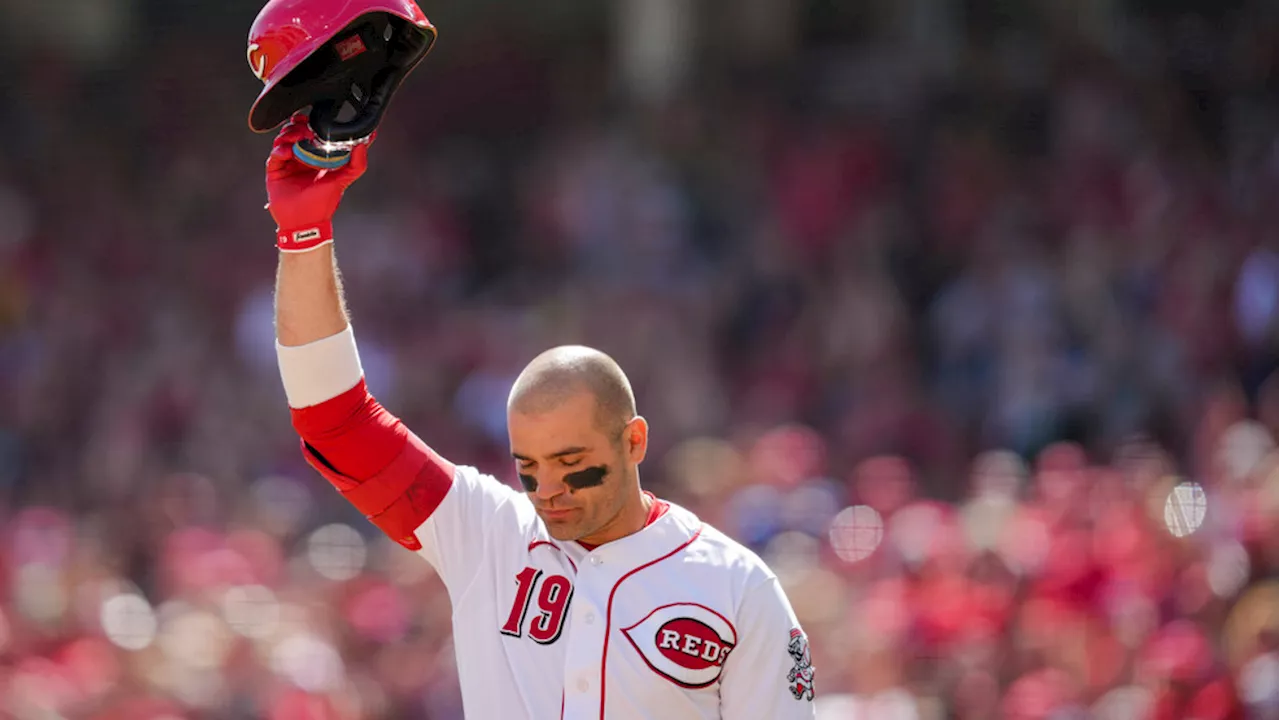 Former Reds standout Votto finds new team, accepts invite to spring training