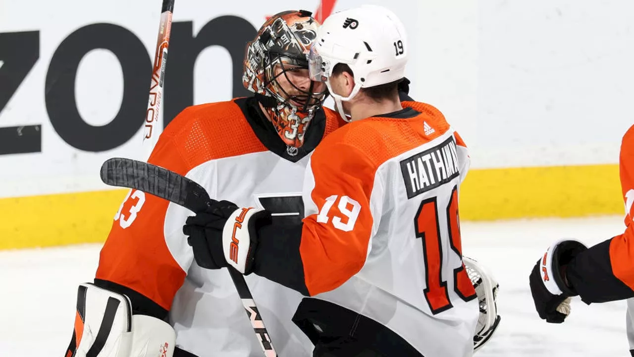 Garnet Hathaway scores with 22 seconds left to lift Flyers past Panthers, 2-1