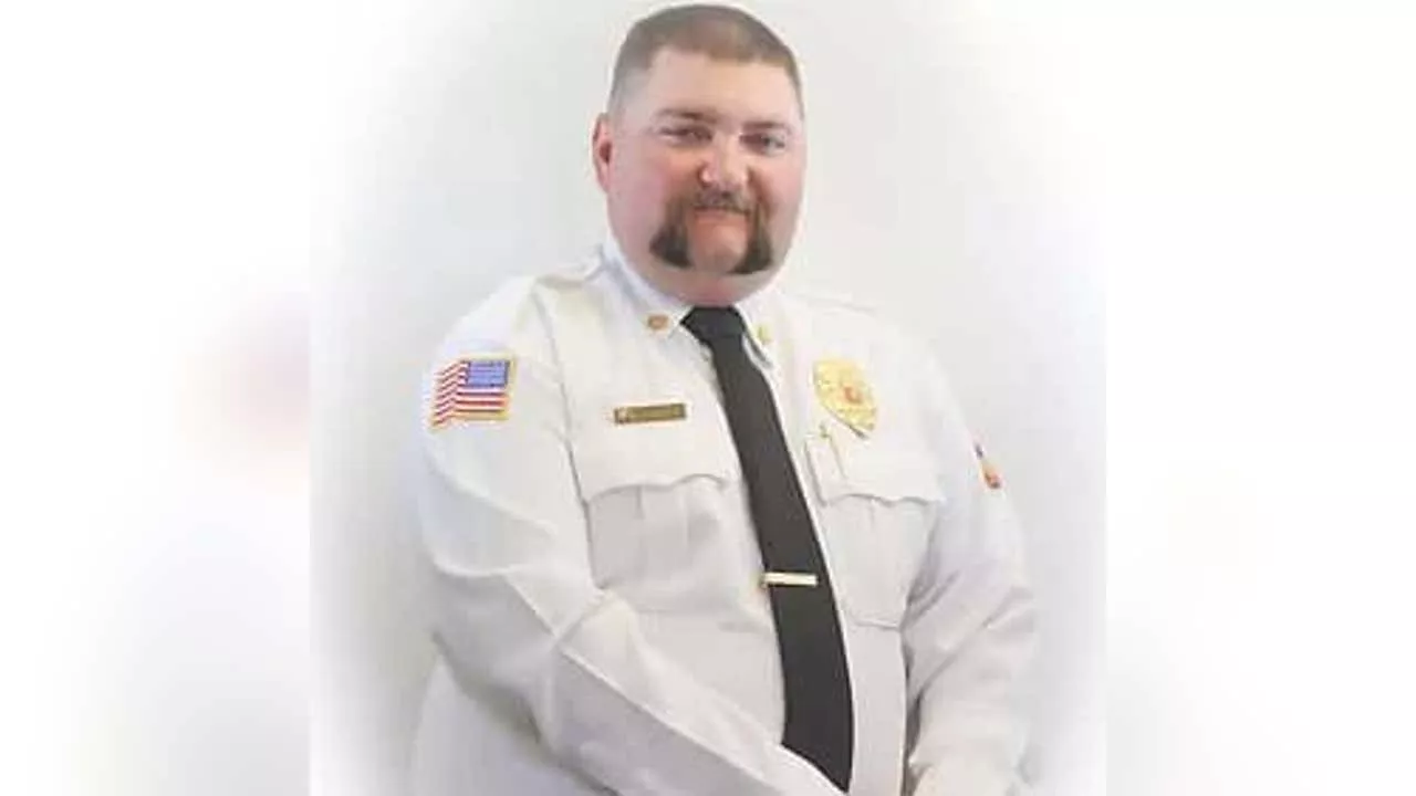 Abbott orders flags half-staff for fallen Panhandle fire chief