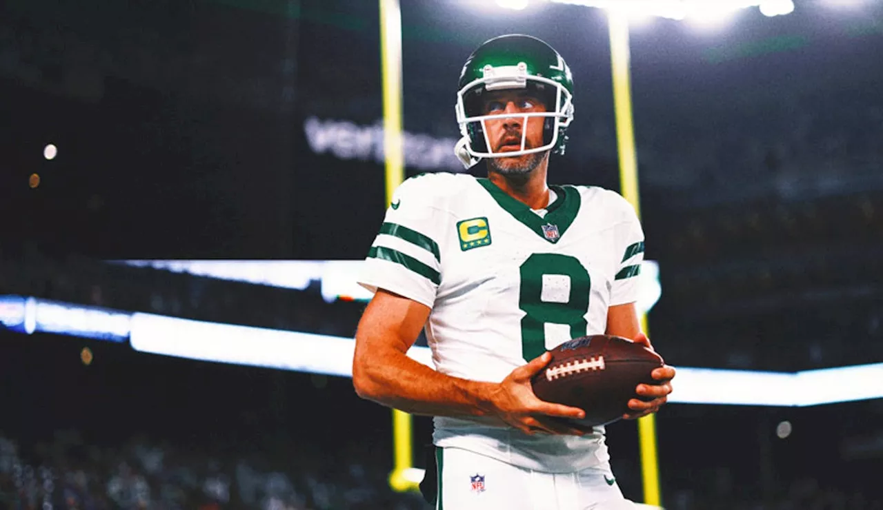 Jets' Aaron Rodgers 'hopeful' he can play two-to-four more years