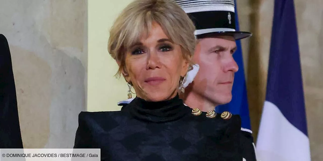 – En manteau droit et pantalon en cuir, Brigitte Macron illumine le défilé Louis Vuitton