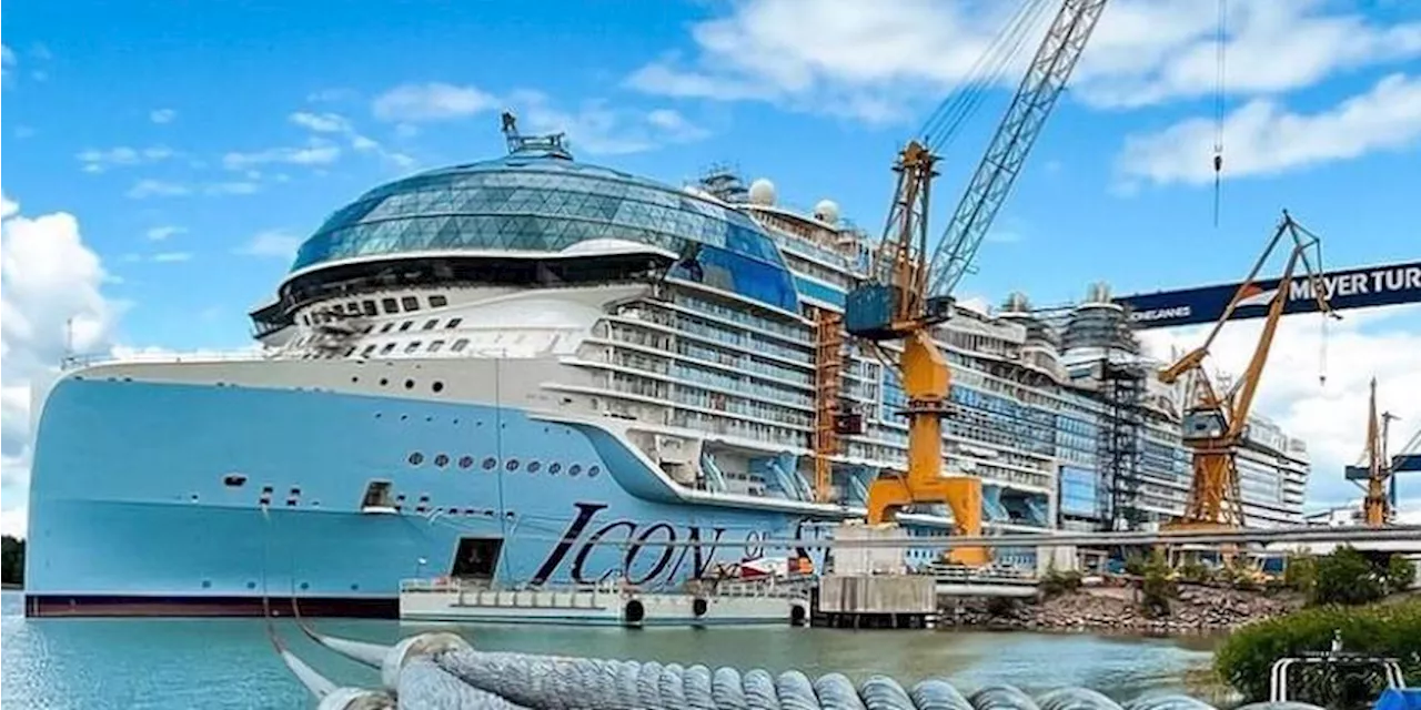 World's Largest Cruise Ship Sets Sail