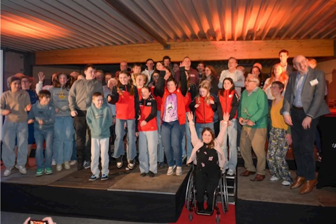 Sportlaureaten van Ekeren in de bloemetjes gezet