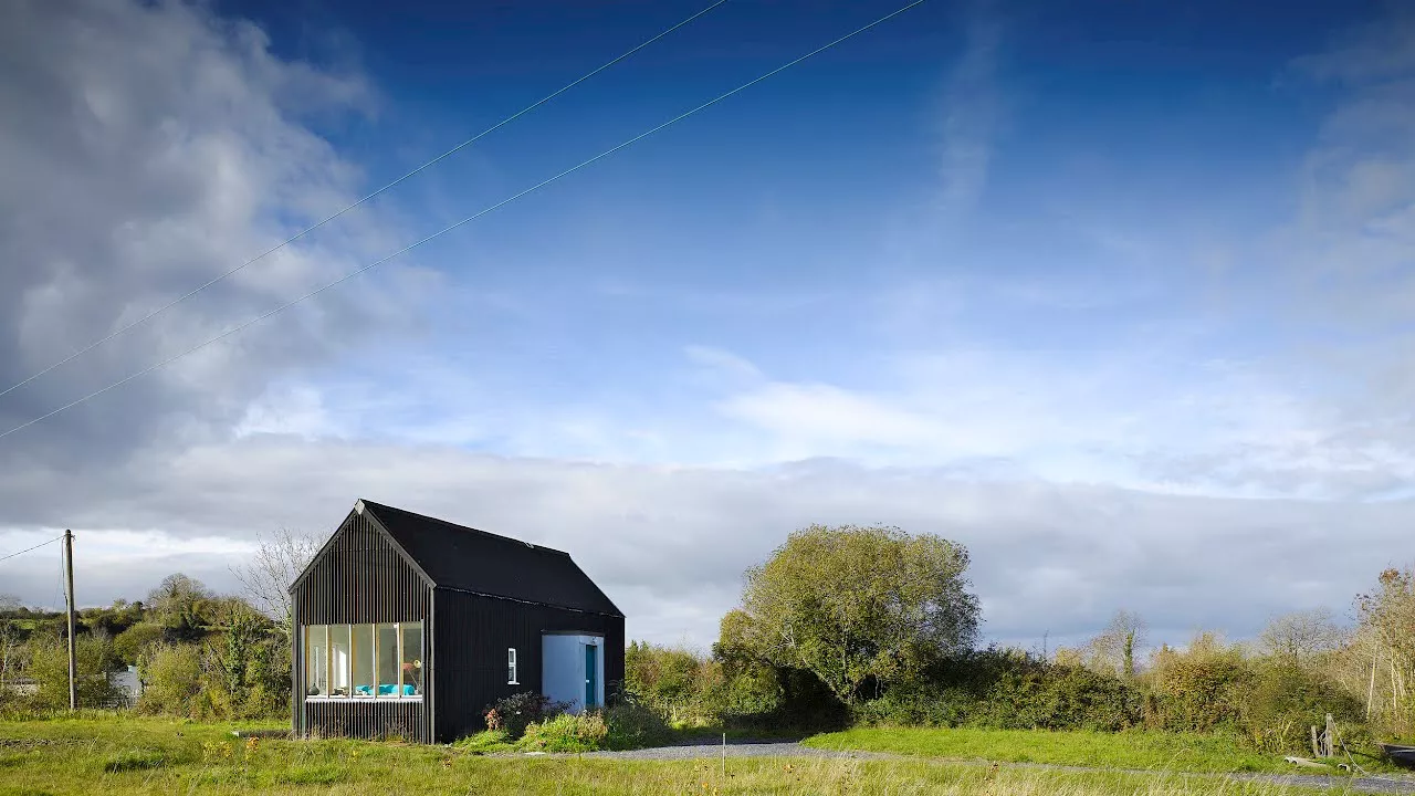 The €25k Leitrim tiny house has been updated with a cottage aesthetic