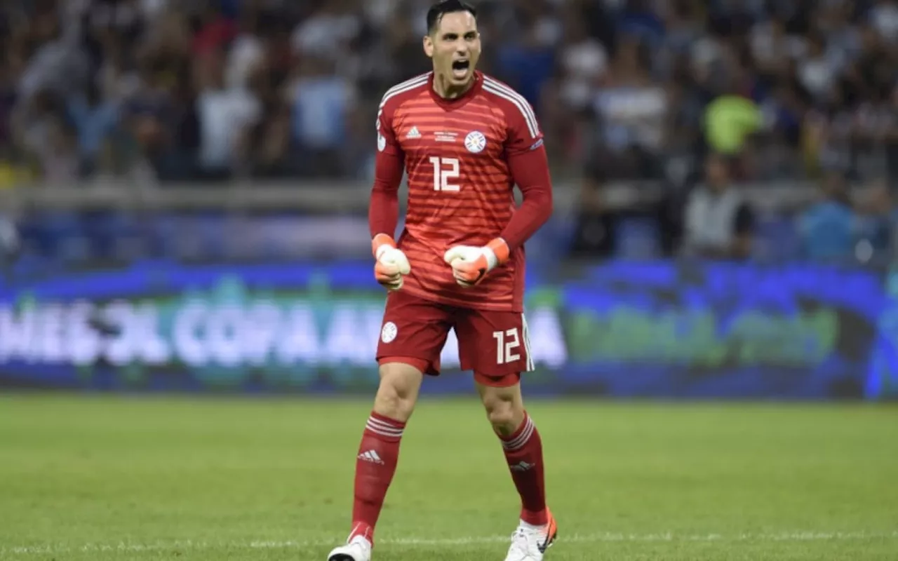 Gatito Fernández, do Botafogo, é convocado para a seleção do Paraguai