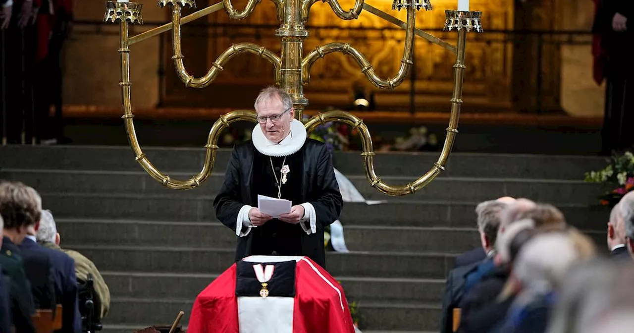 Biskop håber på selvransagelse hos politikere og presse efter Papes død