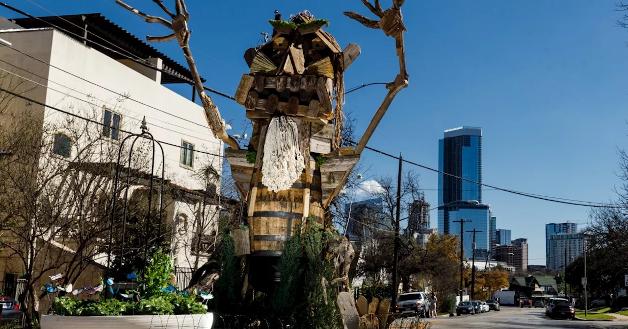 There are two big trolls in neighboring Austin parks — and they might be in love