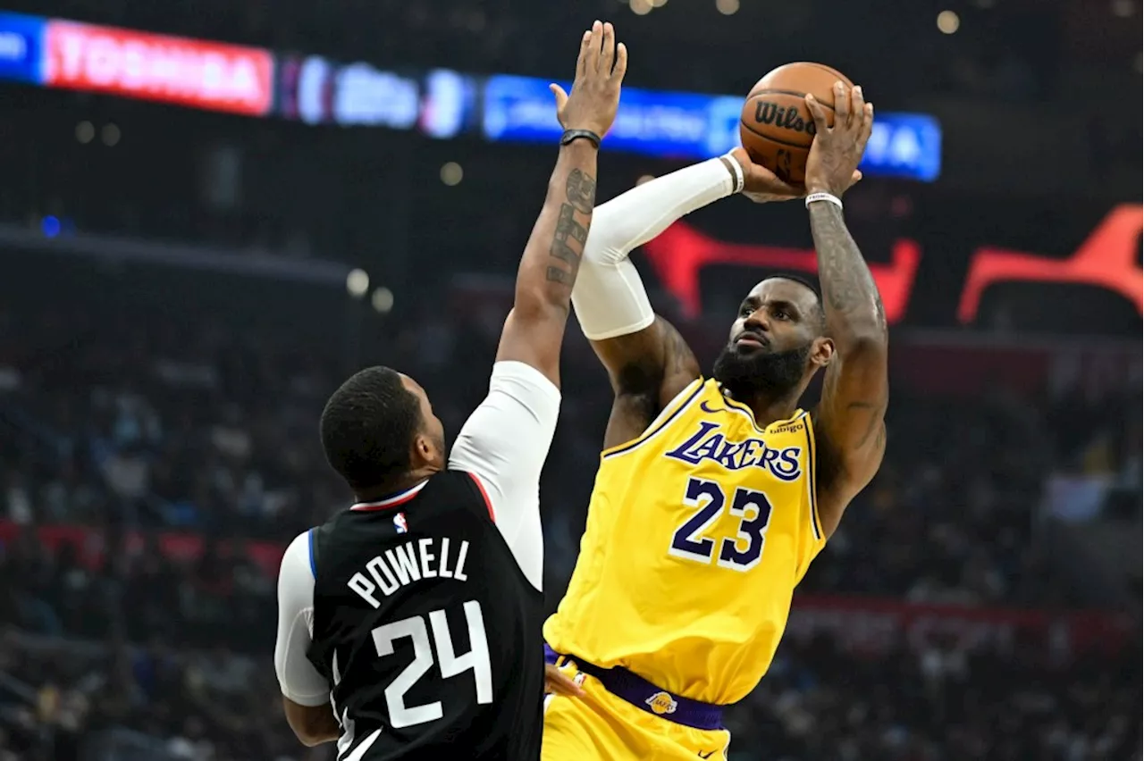 LeBron James, Lakers erase 21-point deficit to stun Clippers