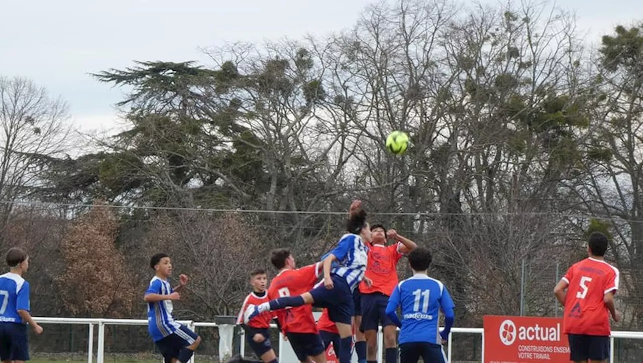 Pamiers : Fanions et réserve seniors au repos, école de foot sur la brèche