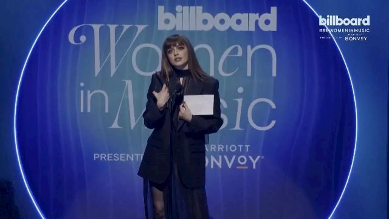 Los Angeles, il discorso di Annalisa premiata da Billboard: 'Diffondiamo messaggi con un ritmo che fa ballare…