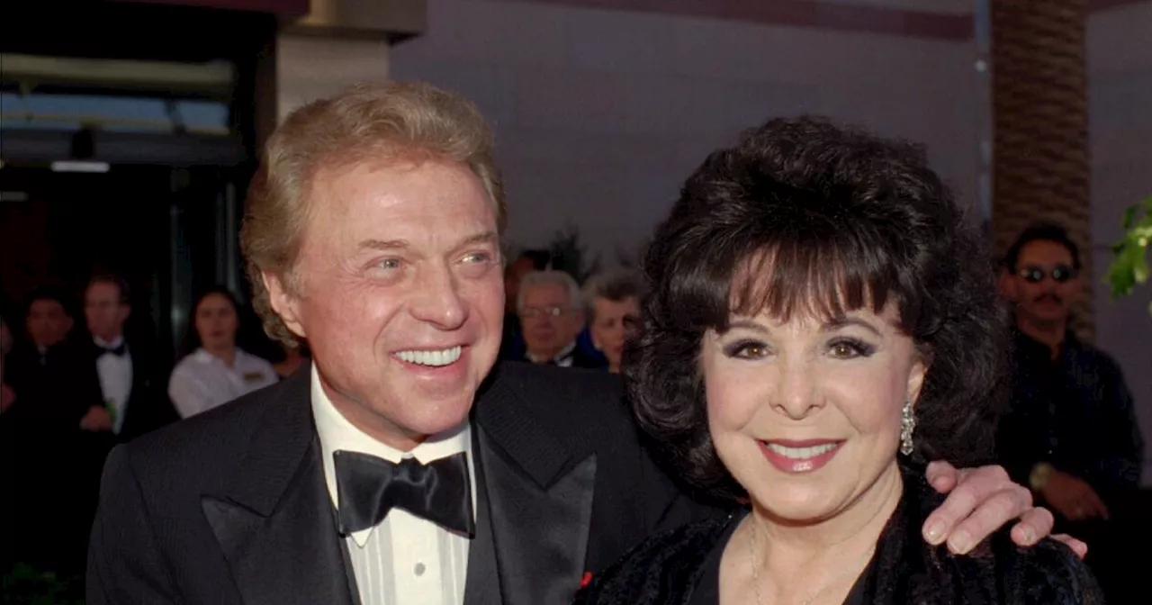 Steve Lawrence, half of the Emmy- and Grammy-winning music duo Steve & Eydie, dies at 88