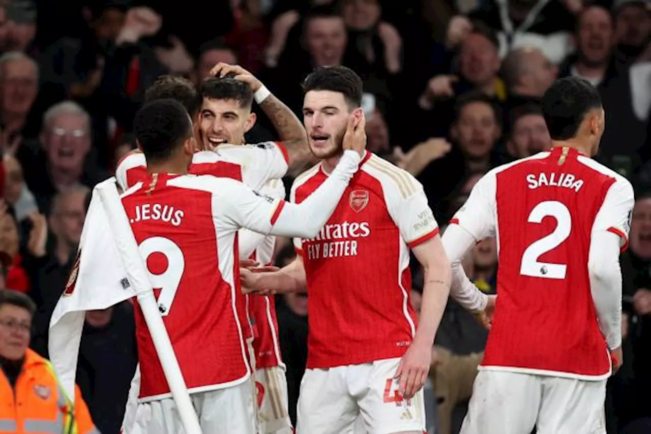 Arsenal arrache la victoire face à Brentford et prend provisoirement la tête de la Premier League