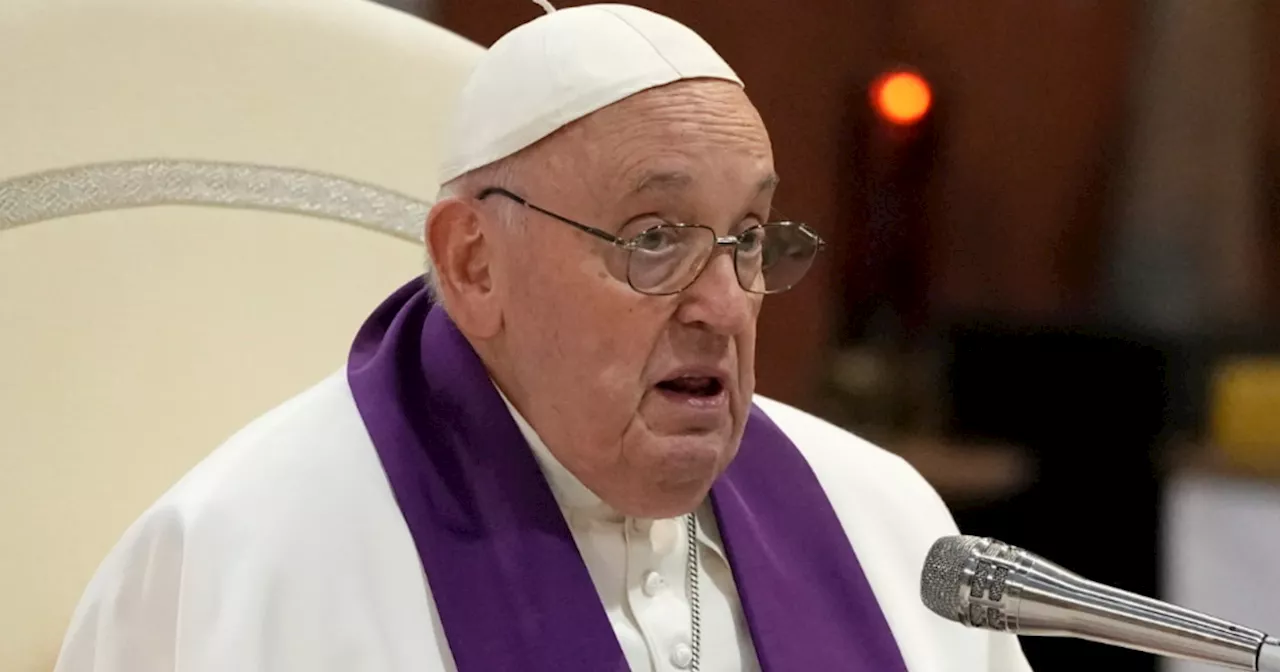 Papa Francesco: &#034;L&#039;Ucraina abbia il coraggio della bandiera bianca&#034;