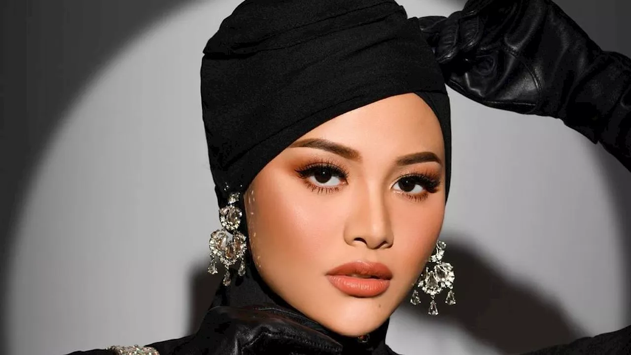 6 Inspirasi Gaya Hijab Aurel Hermansyah, Bisa Ditiru untuk Kumpul Buka Puasa Bersama