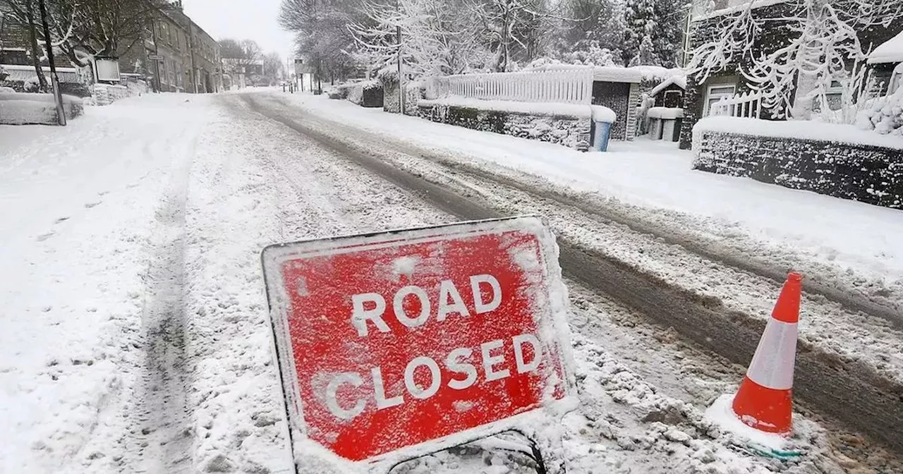 Met Office maps show exact times and where snow will fall in Lancashire today