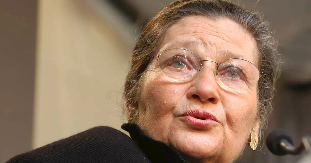 IVG : une statue de Simone Veil vandalisée à La Roche-sur-Yon, la mairie dépose plainte