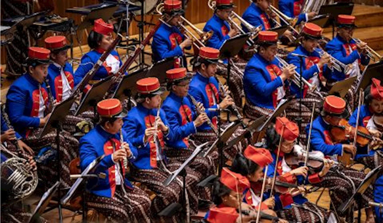 Peringati Hari Musik Nasional Kemendikbudristek Ziarah ke Makam WR Soepratman