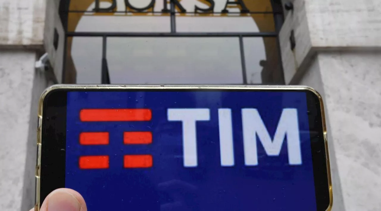 Tim, l'allarme di Landini: 'A rischio un'azienda strategica' | Cresce l'attesa in vista del cda straordinario