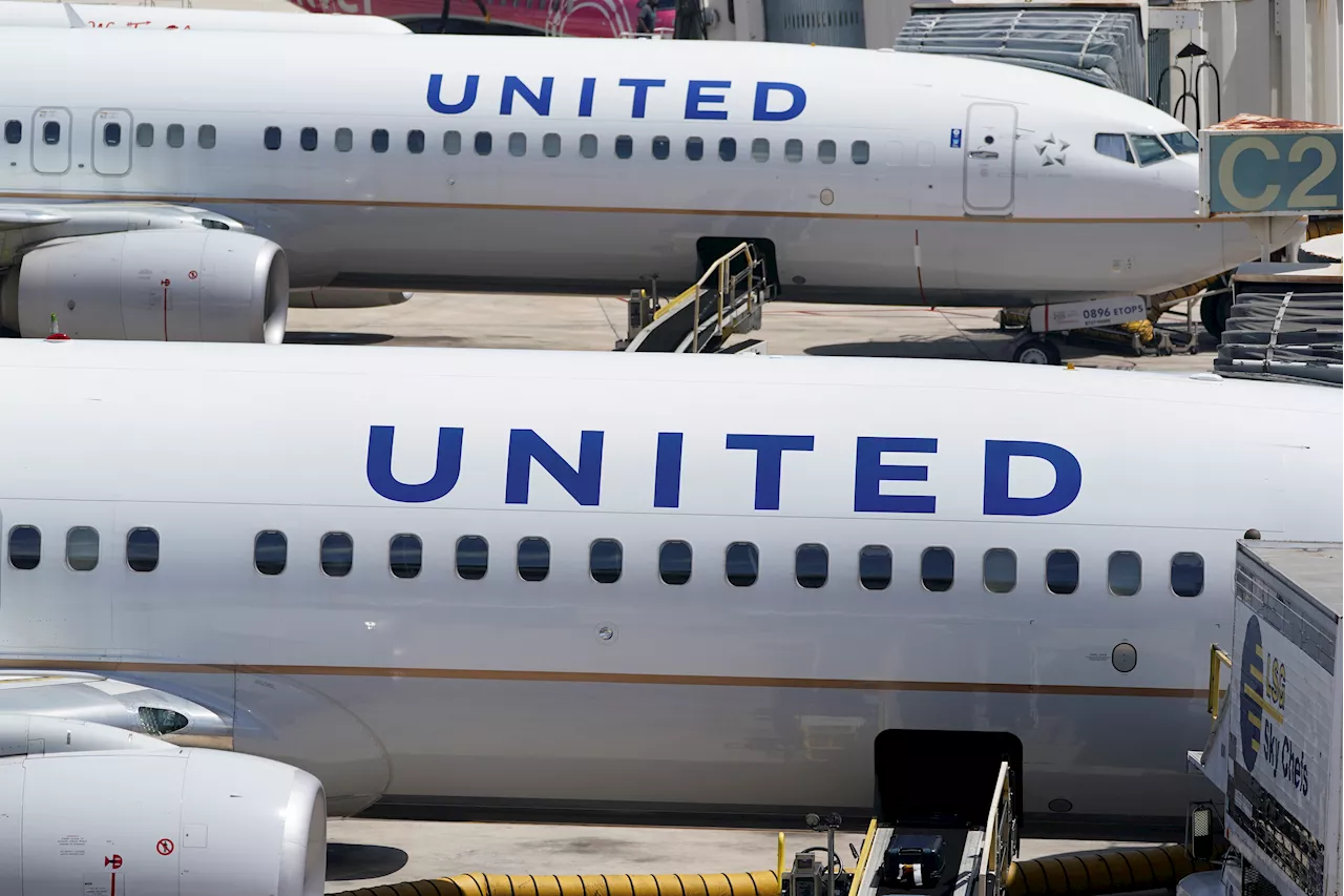 United Airlines flight returns to O'Hare due to possible engine oil issue